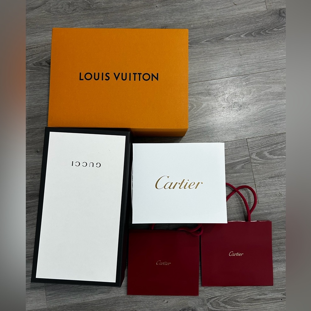 Gucci/ Louise Vuitton/ Cartier box